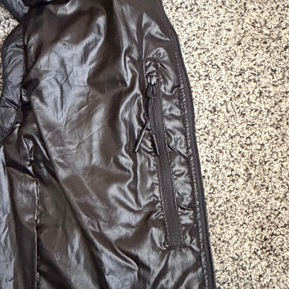 The North Face Women's Black Vest - Picture 4 of 5